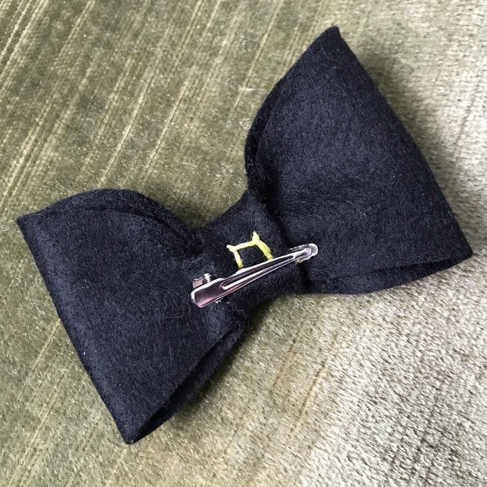 Witch Hairbow - Picture 2 of 2